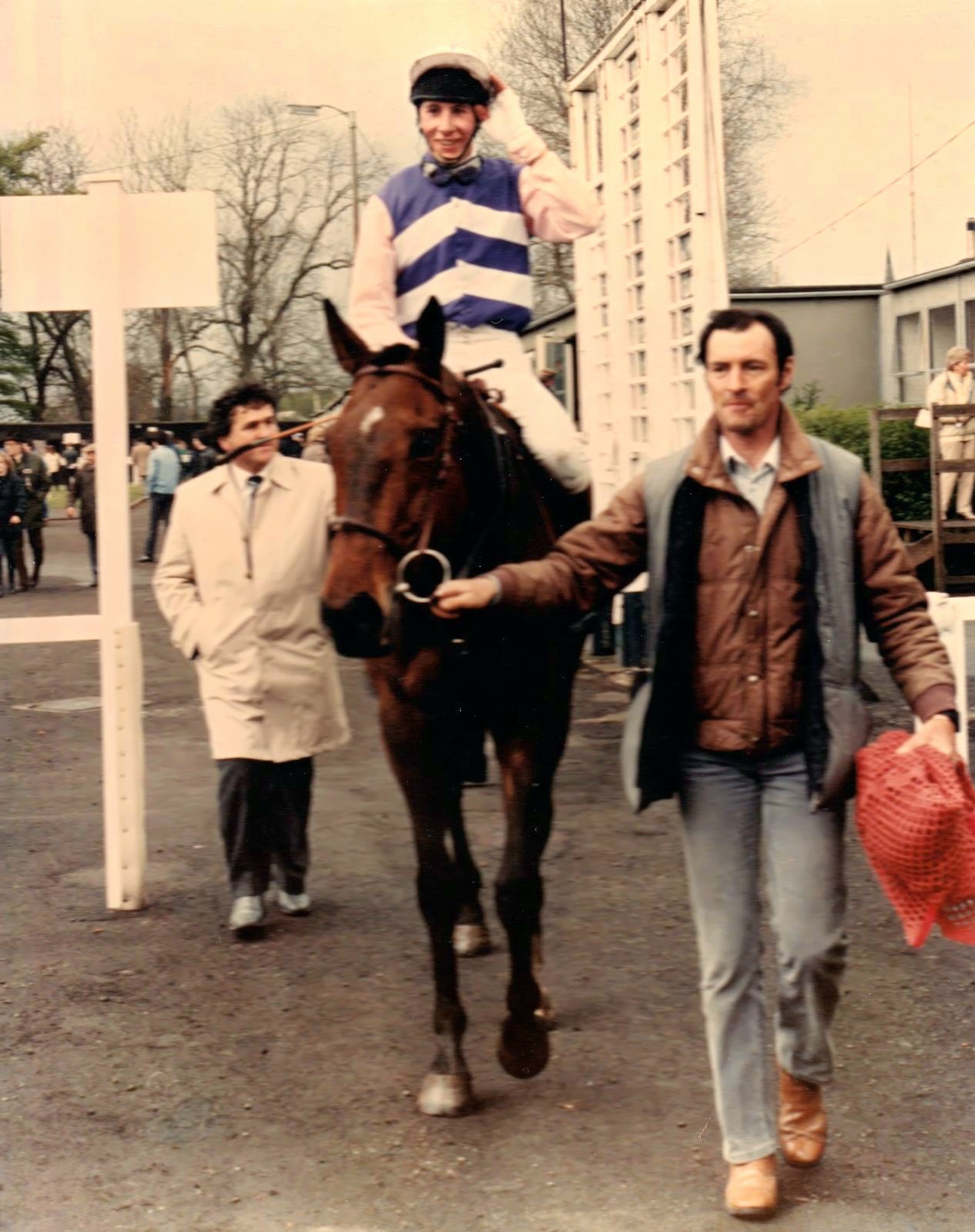 Tom Beckett Amateur Riders Challenge Trophy Handicap Chase